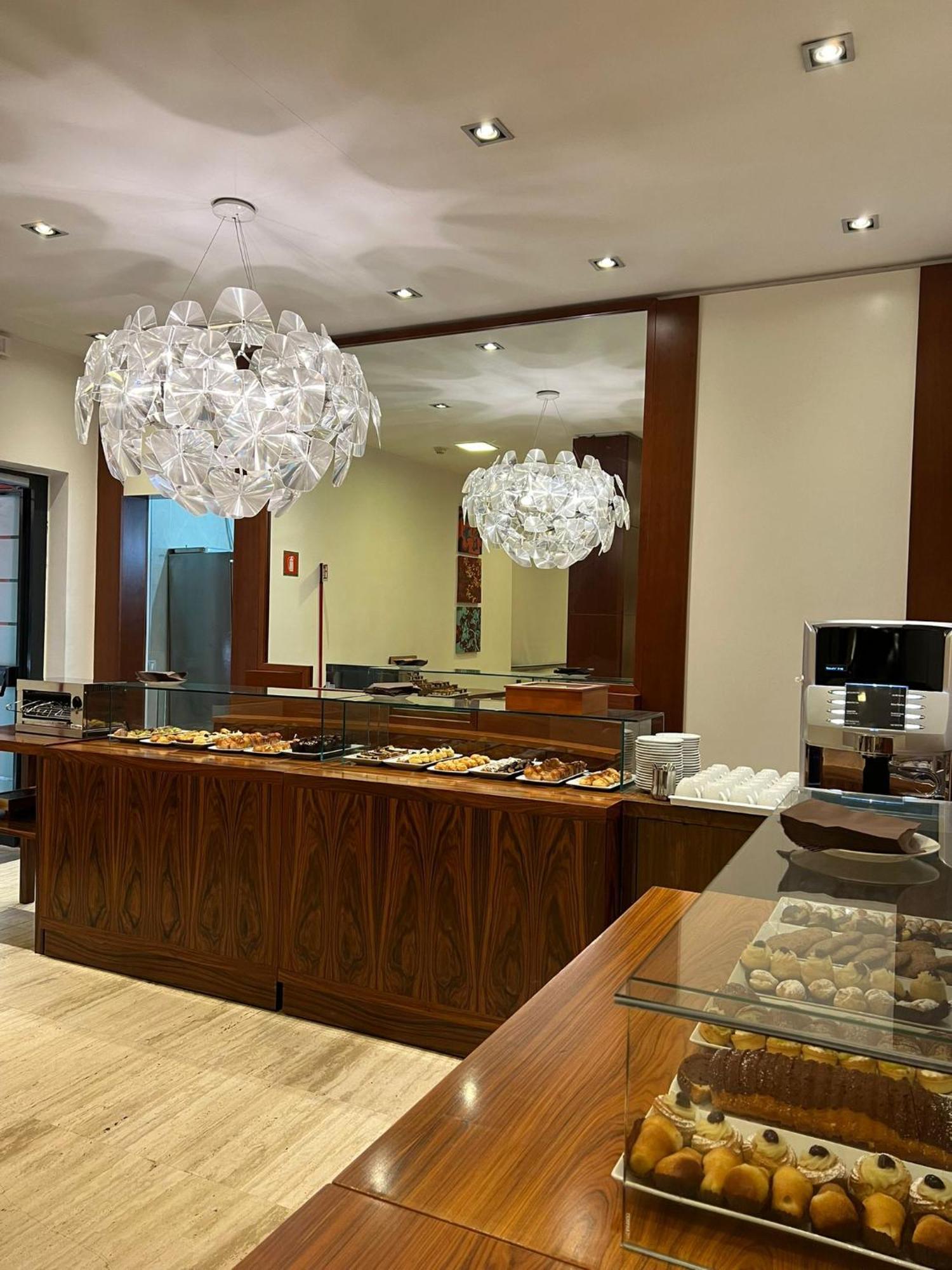 Hotel Dei Cavalieri Caserta - La Reggia Bagian luar foto