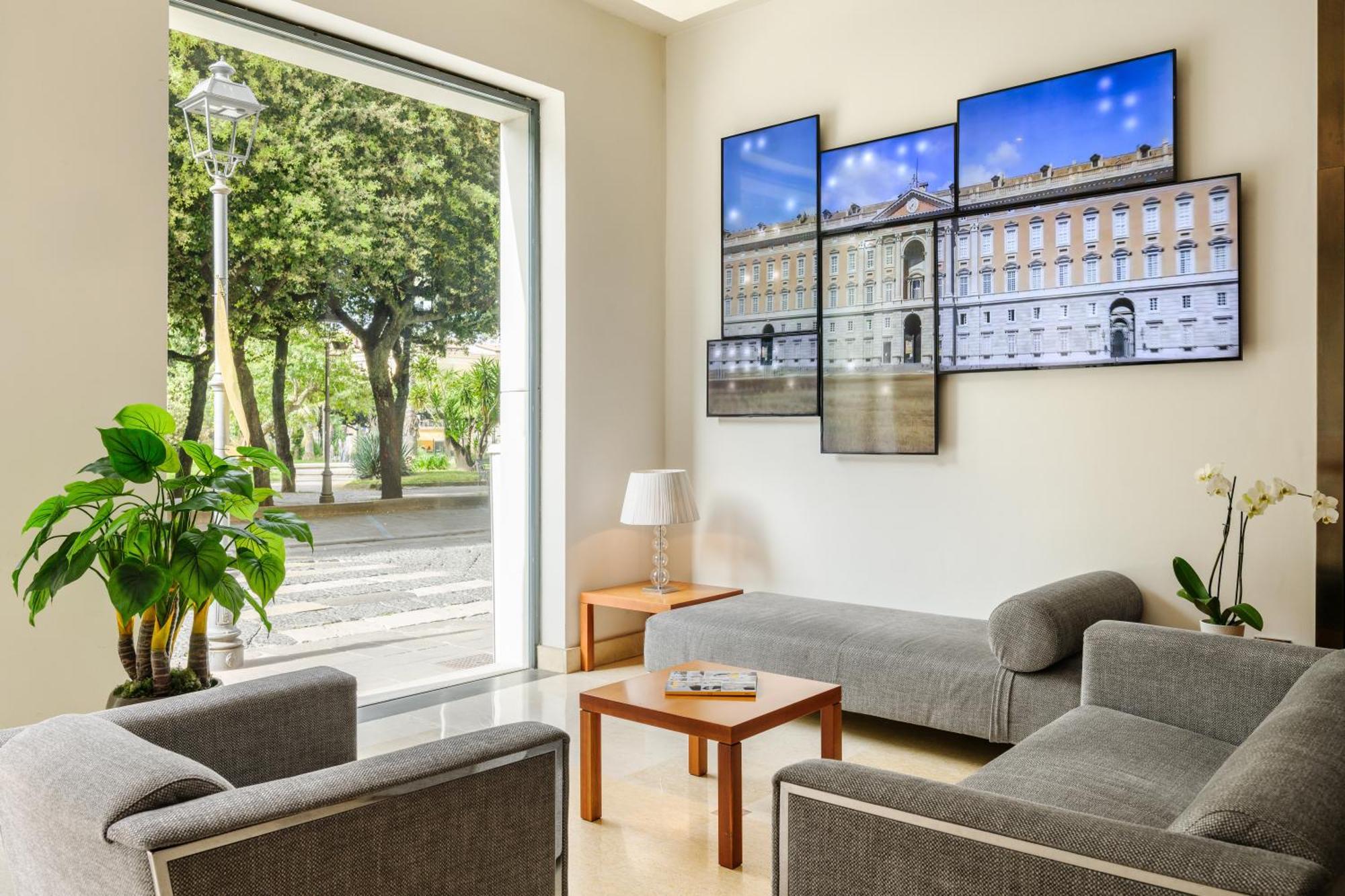 Hotel Dei Cavalieri Caserta - La Reggia Bagian luar foto